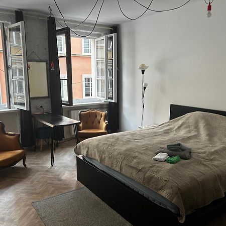 Private Apartament Wroniecka 6 - Parking 포즈난 외부 사진